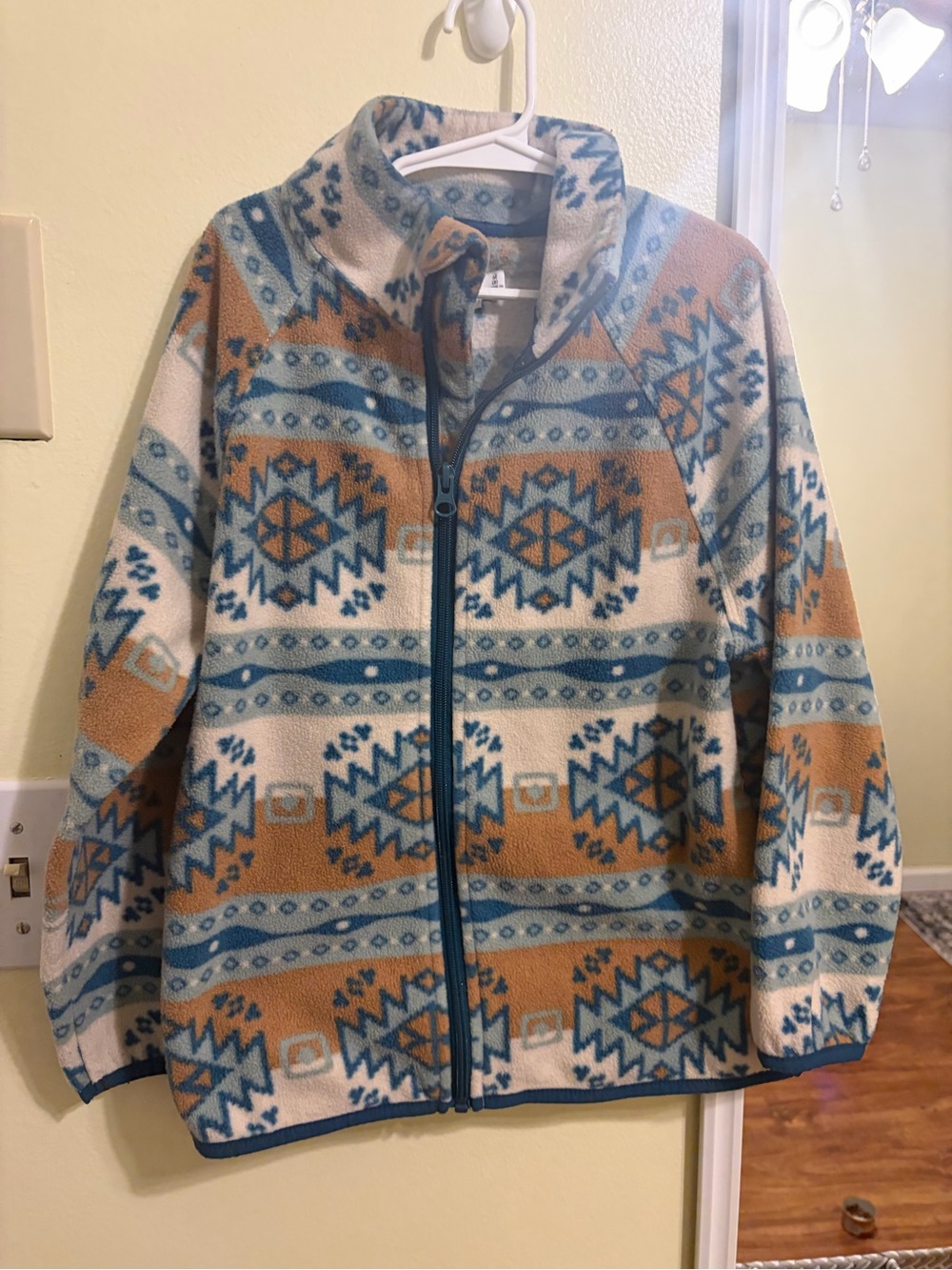 wonder nation Aztec-Pattern Fleece Jacket in Cream, Tan & Blue